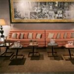 Mesa Chapelle Dourada Lateral com Vidro Fumê