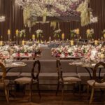 Cadeira Dubai Ouro com Assento Veludo Bege