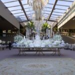 Mesa Grand Palais Oval Espelho Bisotê com Base Bambu Dourada