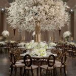 Cadeira Dubai Ouro com Assento Veludo Bege