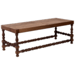 Mesa com Pés Torneados Centro